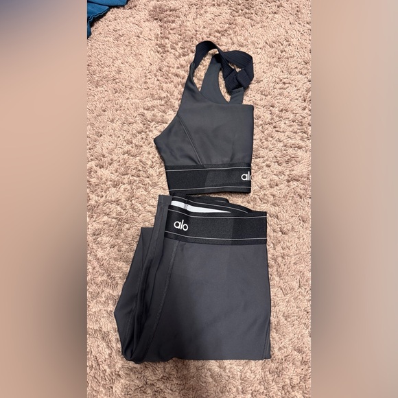 ALO Yoga suit up Charcoal Gray Leggings and Bra